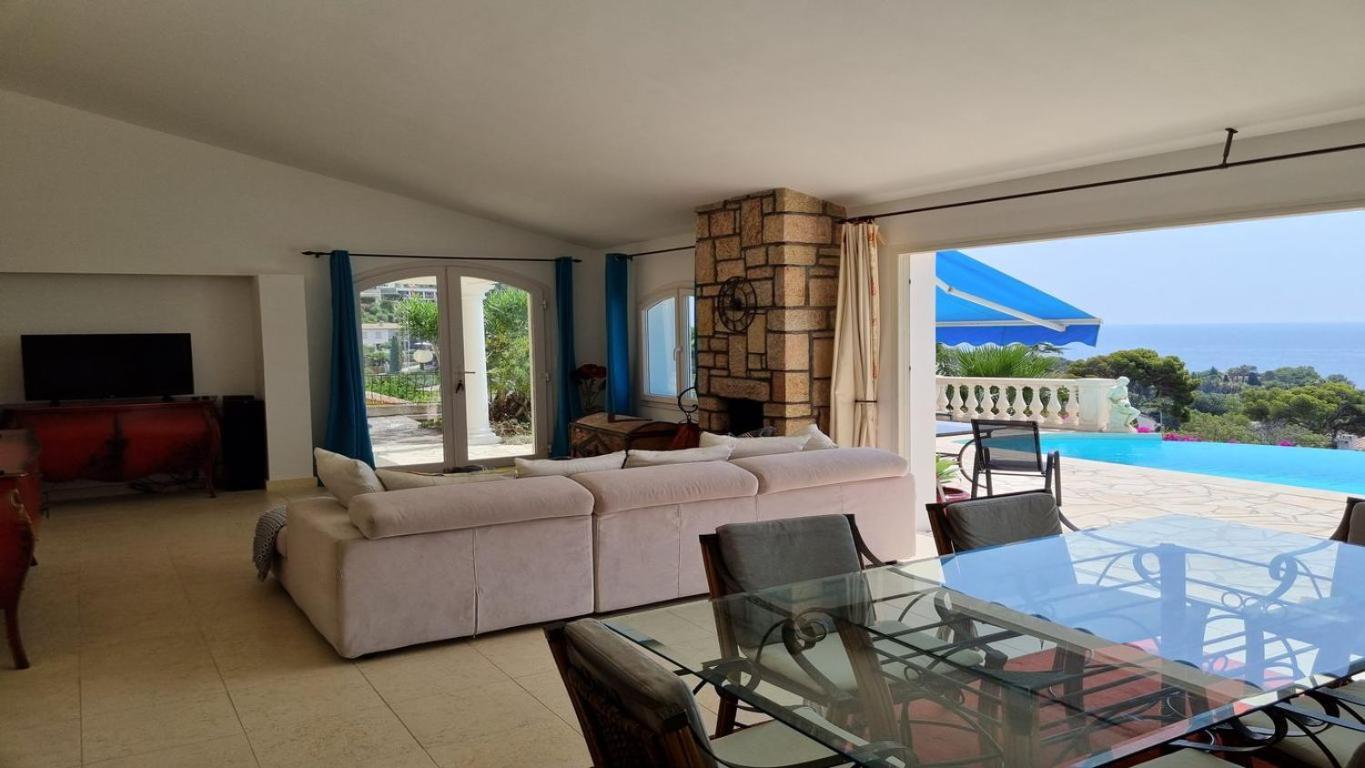 Clajo 2461 Villa เลอิสซ็องเบรอ ภายนอก รูปภาพ